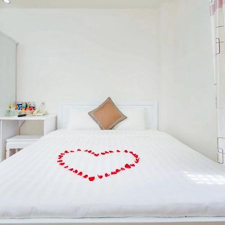 Ken Hotel На Транг Екстериор снимка